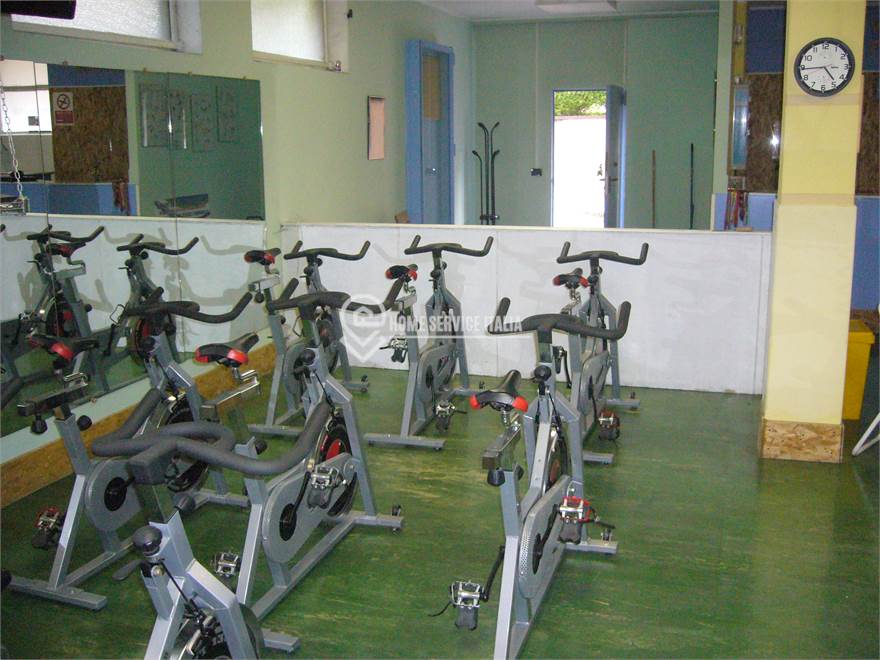 SALA PESI