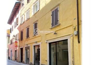 Negozio in Affitto a Rovereto (TN)